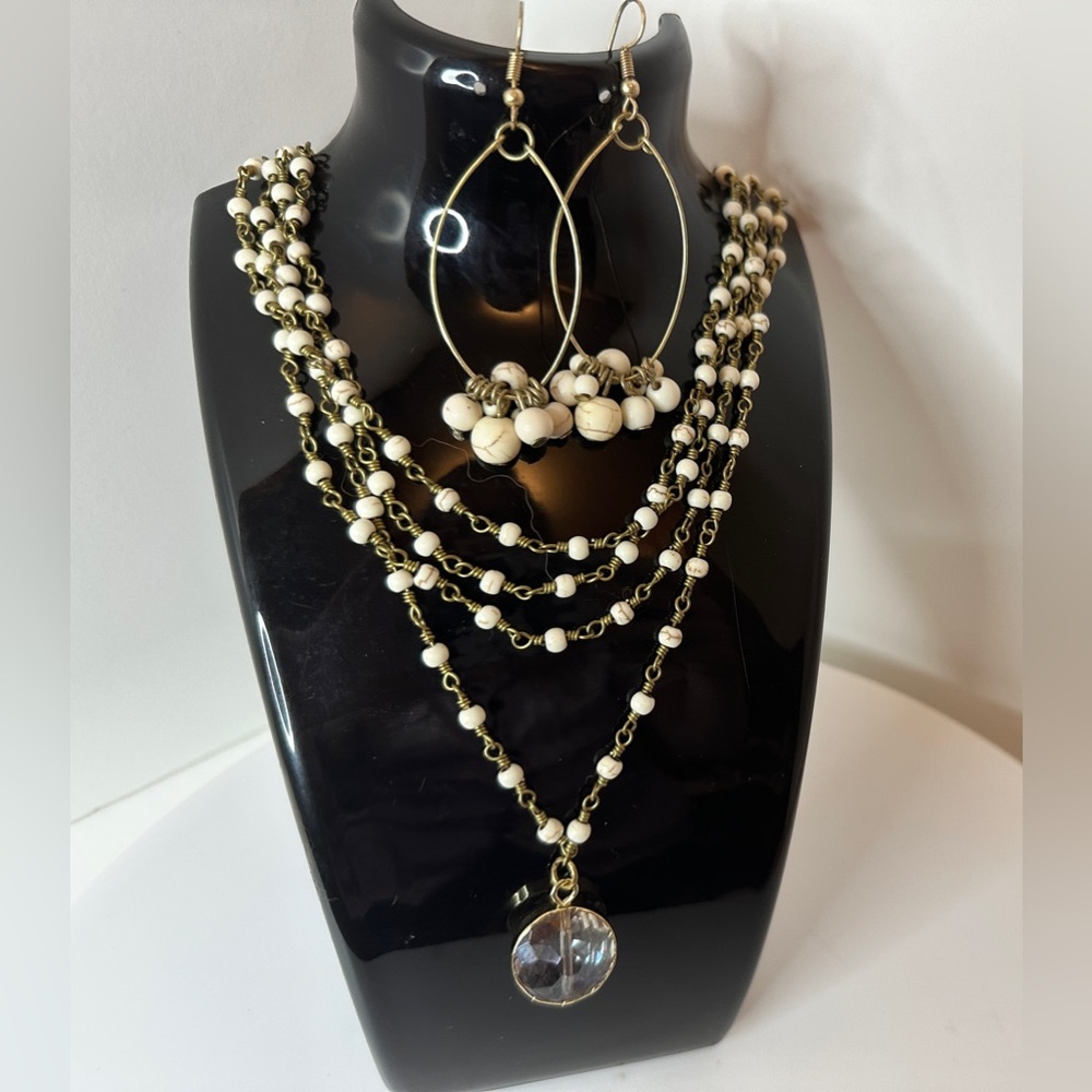 R&R Off White Beaded Antique Goldtone Finish Multi-strand Choker & Earring Set